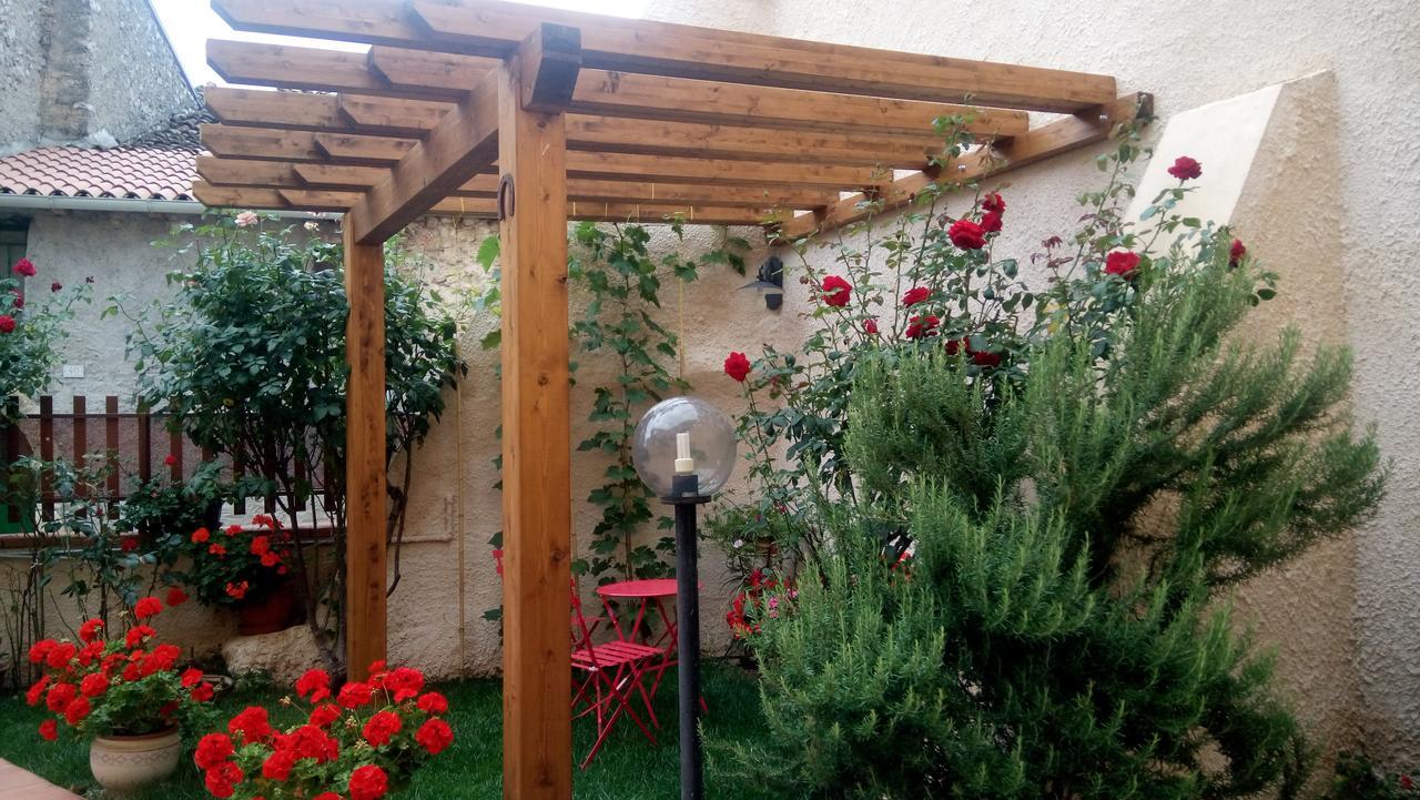 B&B A Casa Di Nonna Massa d'Albe Екстериор снимка